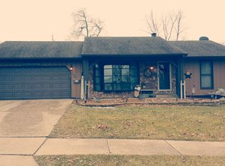 1004 Matilda St, Pekin, IL 61554