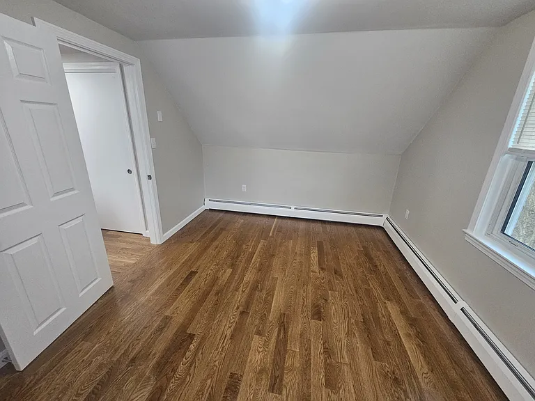 264 Richards Ave — Photo 15