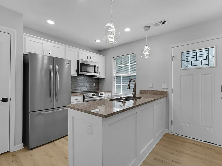 2537 Willowbranch Dr — Photo 11