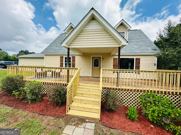 570 Coleman Mill Rd, Carrollton, GA 30116