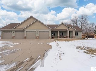 60340 Maverick Ct, Madison Lake, MN 56063