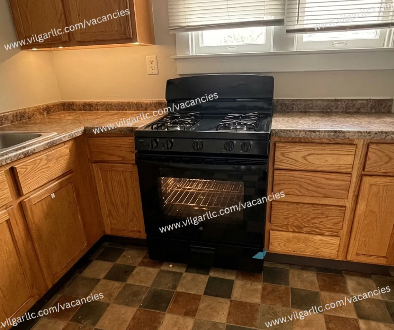 1126 Rutledge St. — Photo 4