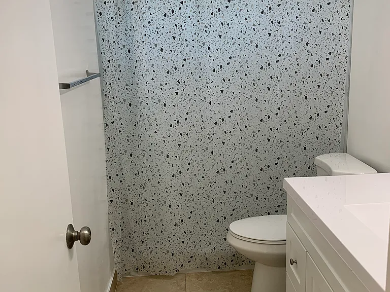 3547 W 190th St #4 — Photo 7