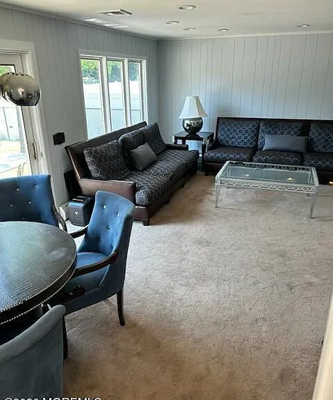 544 Trenton Ave — Photo 6