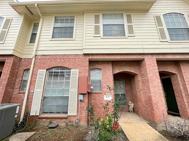 2710 Grants Lake Blvd #L7 — Photo 3