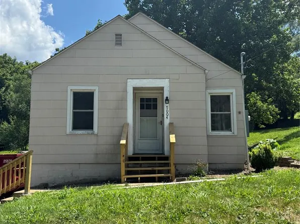 1004 Miller St, New Haven, MO 63068
