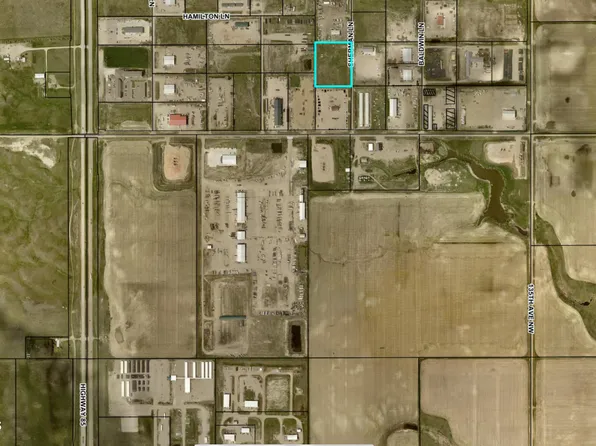 5815 Sherman Ln, Williston, ND 58801