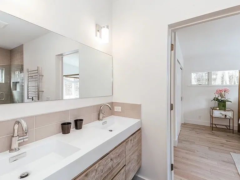 19 Renfrew Ln — Photo 15