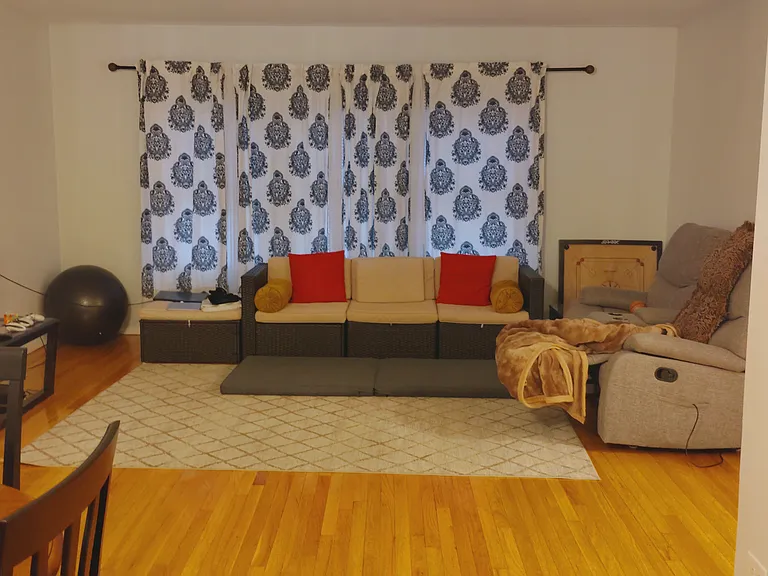 6158 N Hoyne Ave #1 — Photo 4