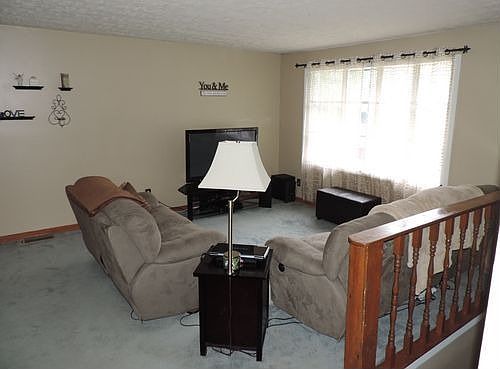 Living Room - Upper Level