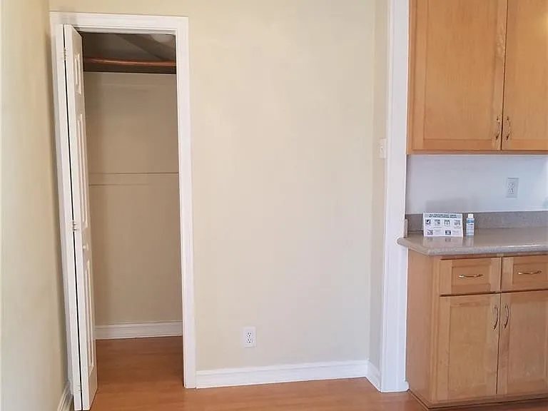 615 Wildrose Ave #C — Photo 6