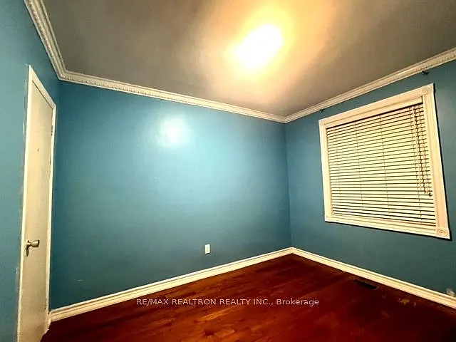 27 Safari St — Photo 14
