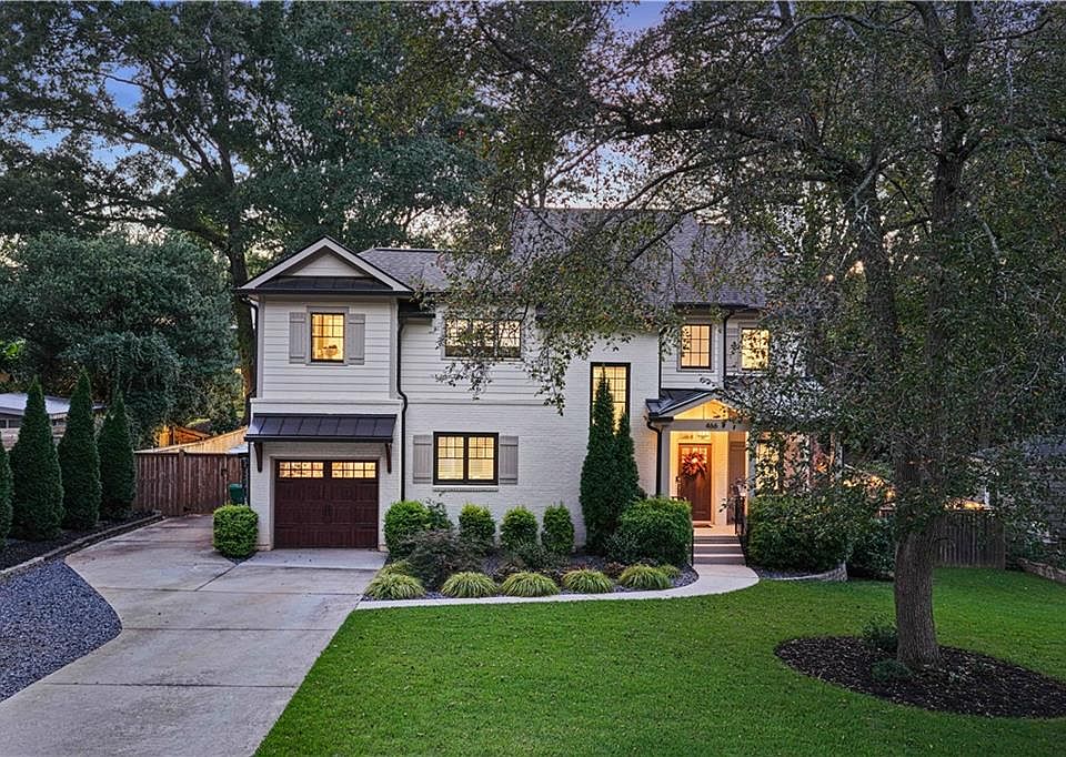 1st image of 466 Bridlewood Cir