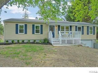 7 Maple Dr, Warwick, NY 10990