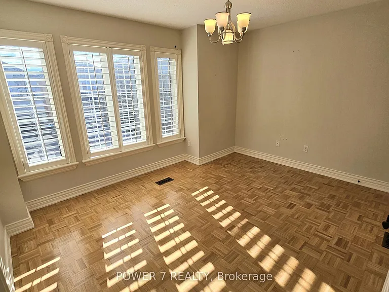 19 Wheatfield Dr — Photo 15