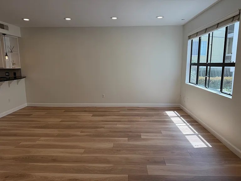 1830 Colby Ave #7 — Photo 5