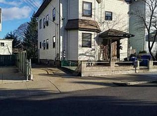 40 Waldo St, Pawtucket, RI 02860