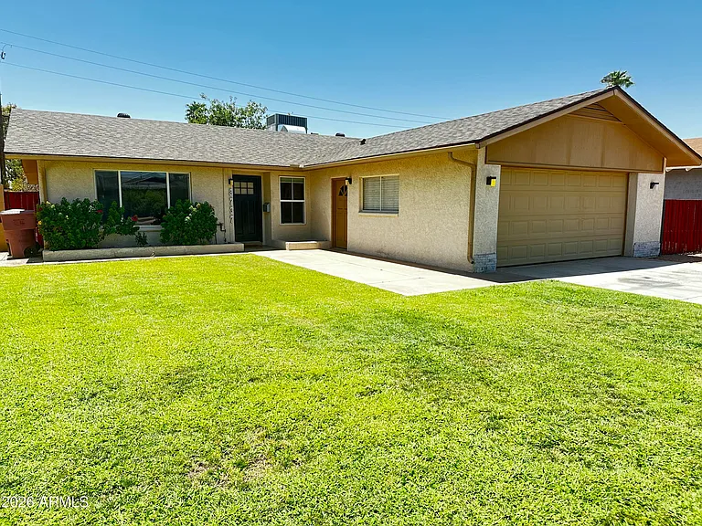 8737 E Jackrabbit Rd — Photo 1