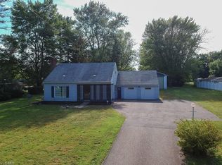 840 Schocalog Rd, Akron, OH 44320