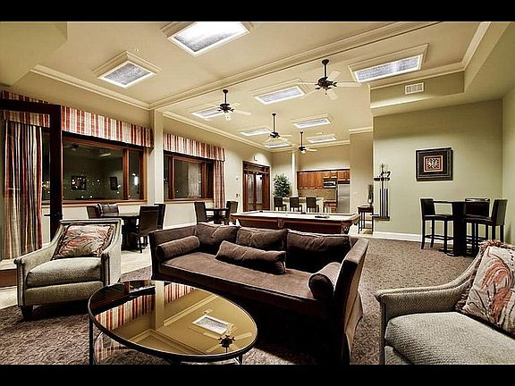 4th image of 445 W Blount Ave APT 522