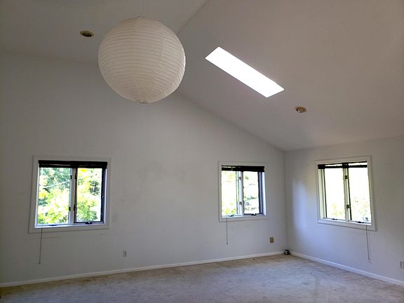 2nd image of 1013 Fountain St APT 1