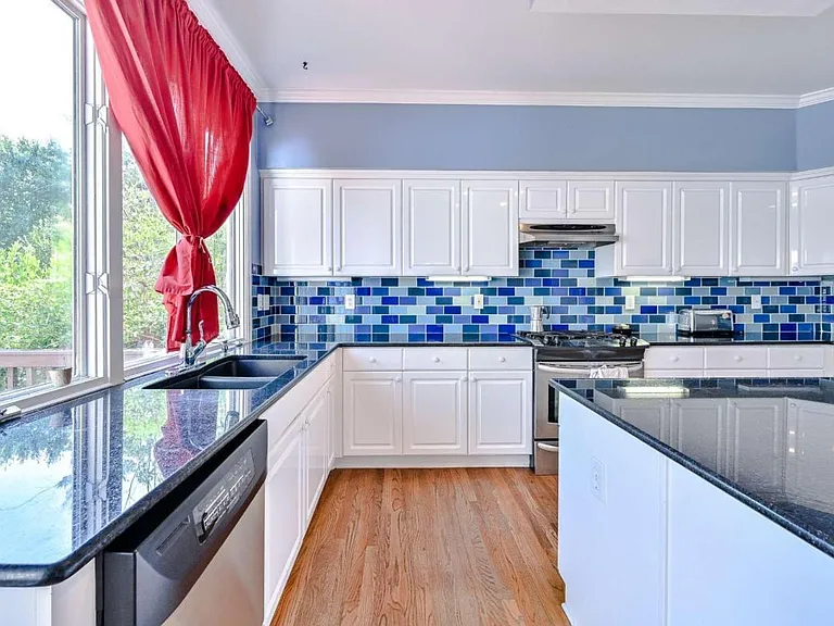345 Eastcote Dr — Photo 13