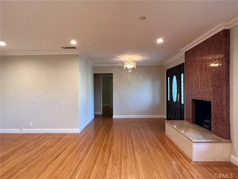 2411 Briargate Ln — Photo 5