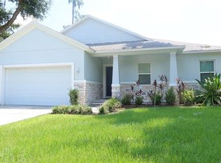 111 Maki Rd, Plant City, FL 33563