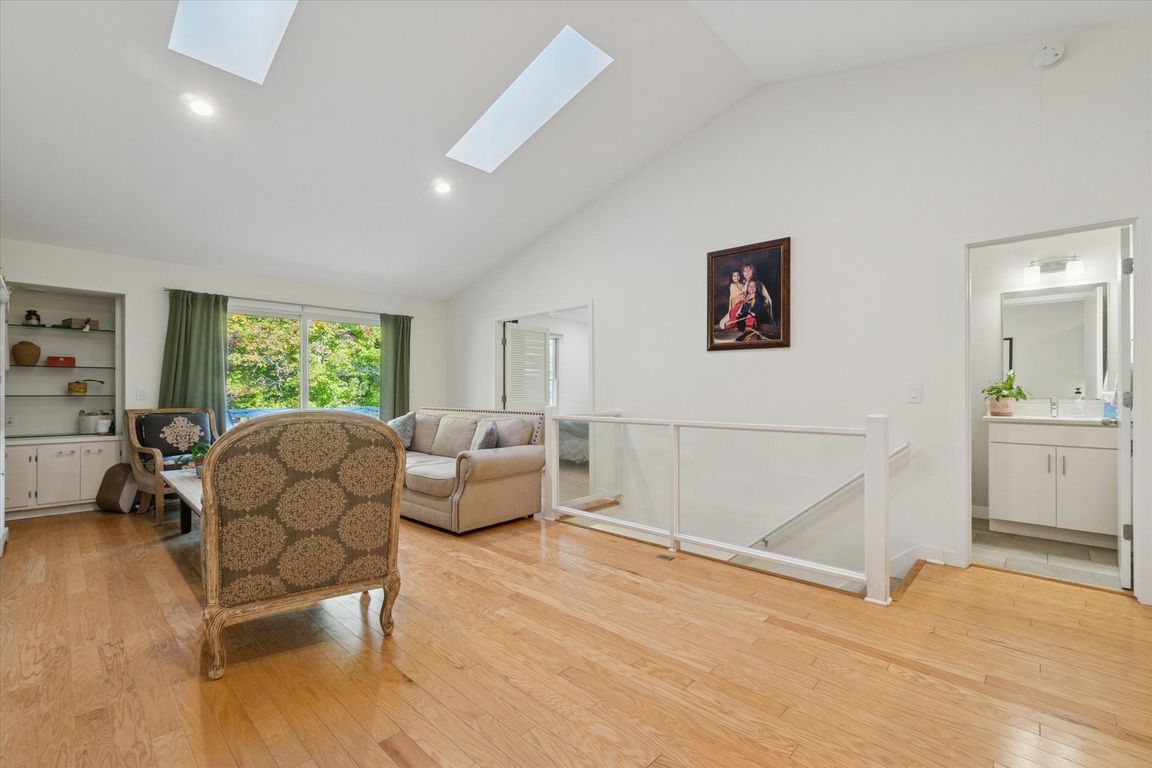 next background image