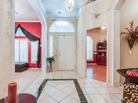 3rd image of 2100 SW 125th Pl