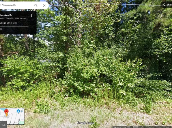 211 Cherokee Dr, Browns Mills, NJ 08015