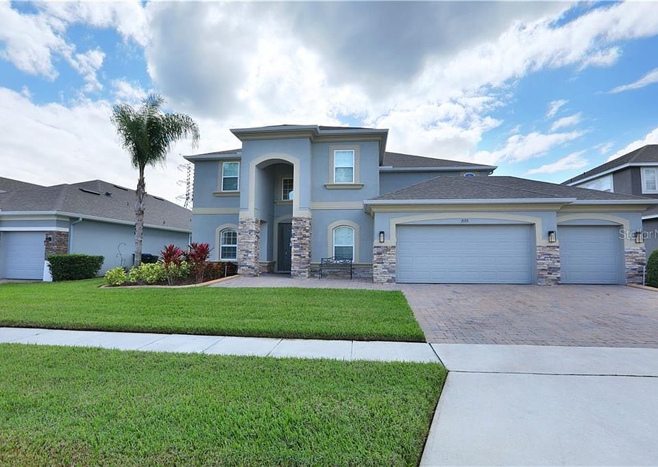 1st image of 2133 Plantation Oak Dr