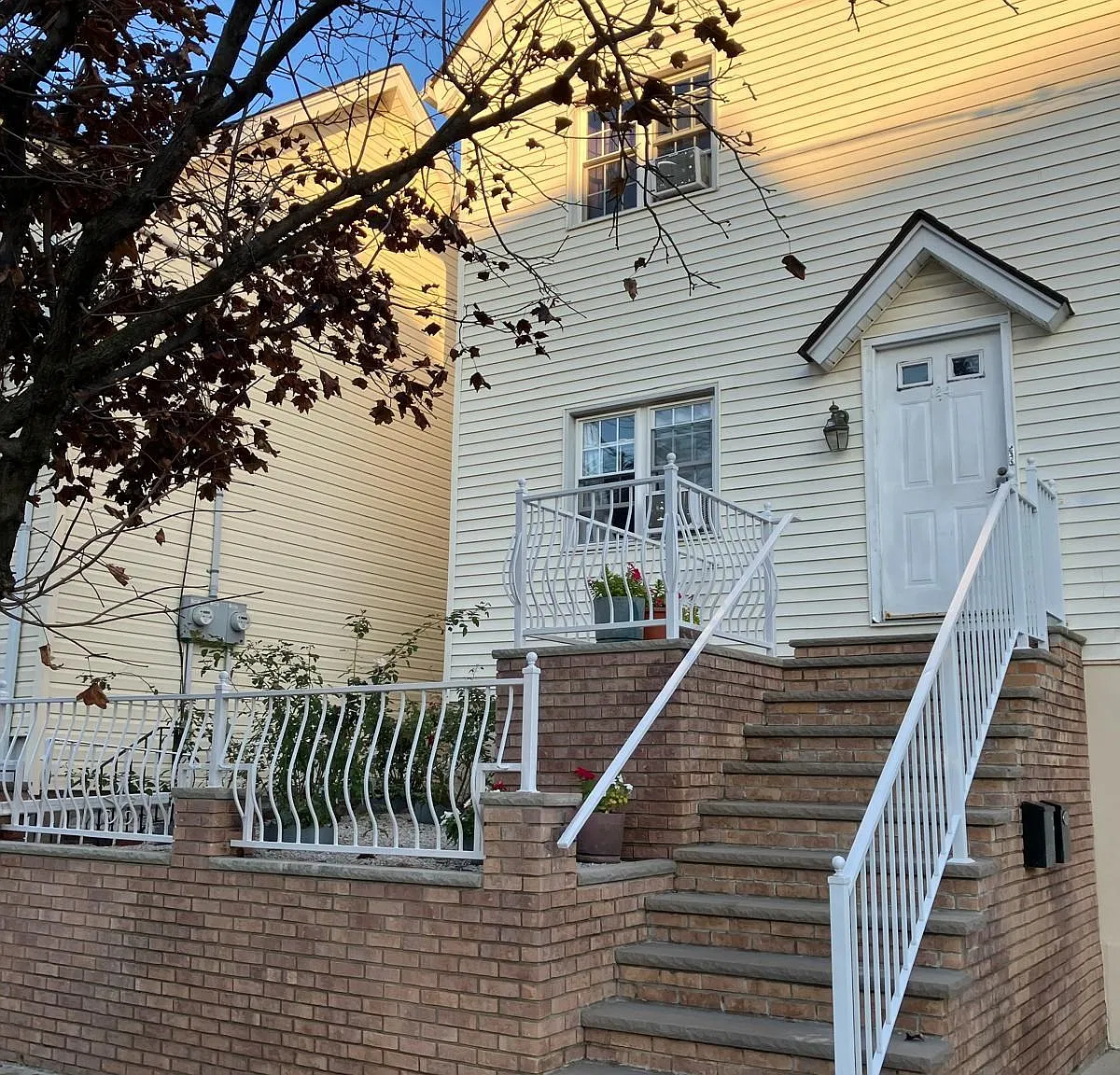 2 bed, 1.0 bath, $2,250 — Photo 1