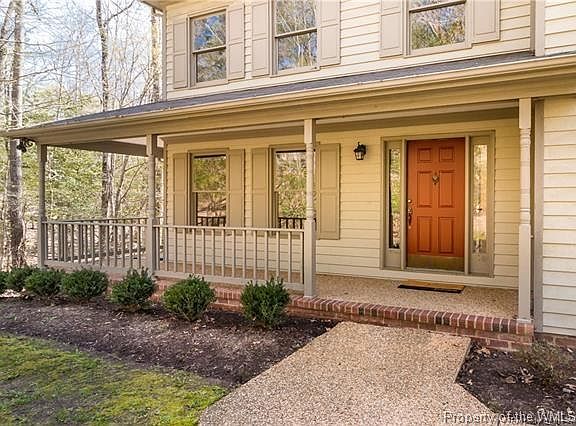 3rd image of 219 Cherwell Ct