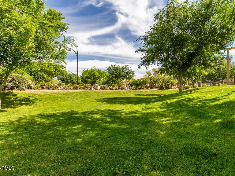 4324 E Windsor Ct — Photo 43