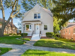 2749 W 96th St, Evergreen Park, IL