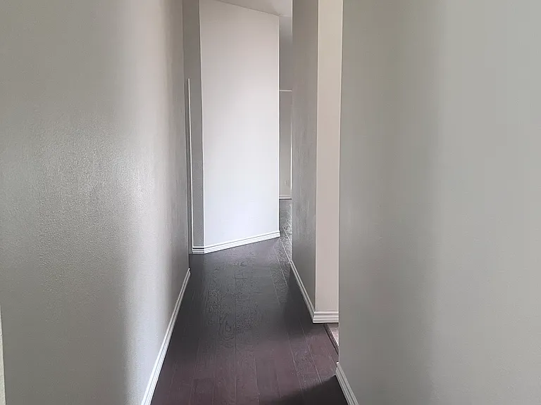 9021 Marthas Dr — Photo 5