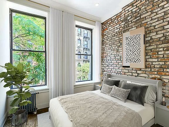 4th image of 58 E 3rd St APT 9