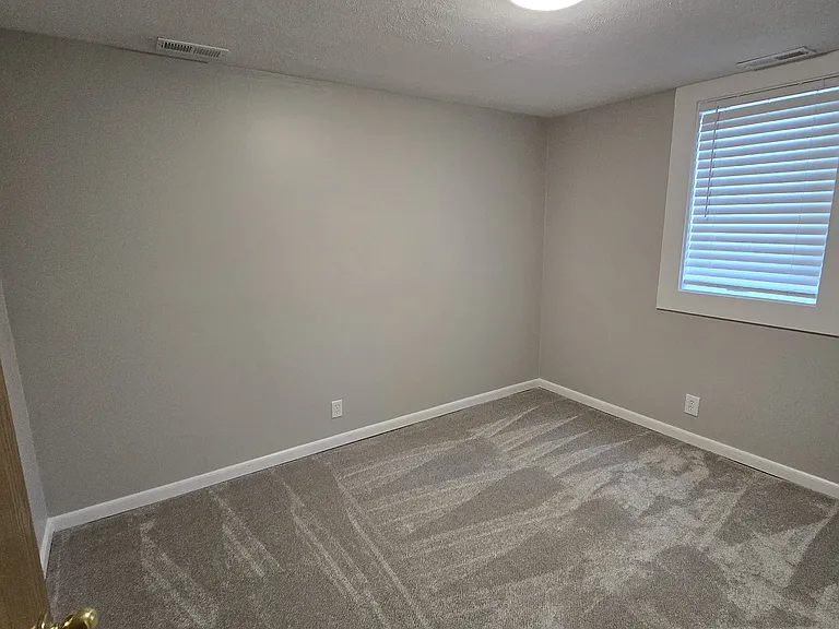 2501 N Main St — Photo 15