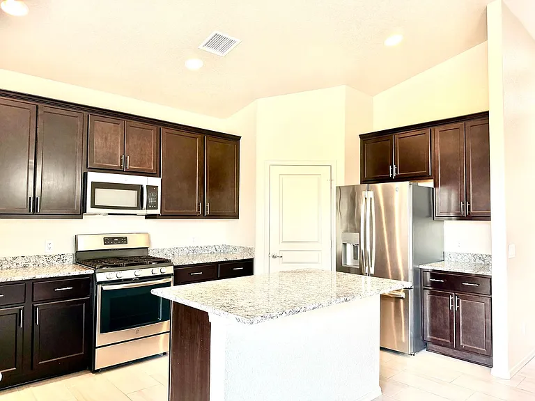 1169 Barnes Dr — Photo 21