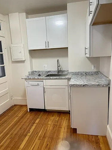 4206 Roland Ave #D Photo 1