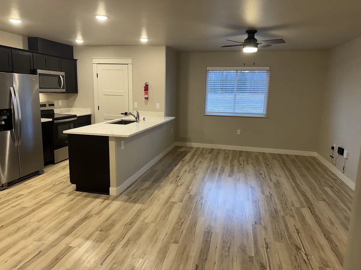 Kitchen & dinette area - 3450 S Caryshea St #4