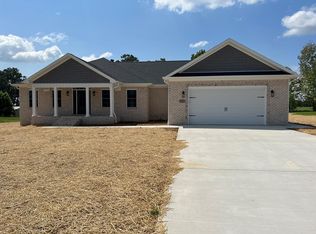 525 N Ridge Dr, Hopkinsville, KY 42240