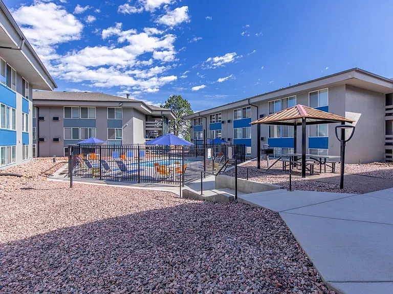 Aero Place Apartments — Photo 10