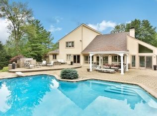 29 Weiss Dr, Towaco, NJ 07082