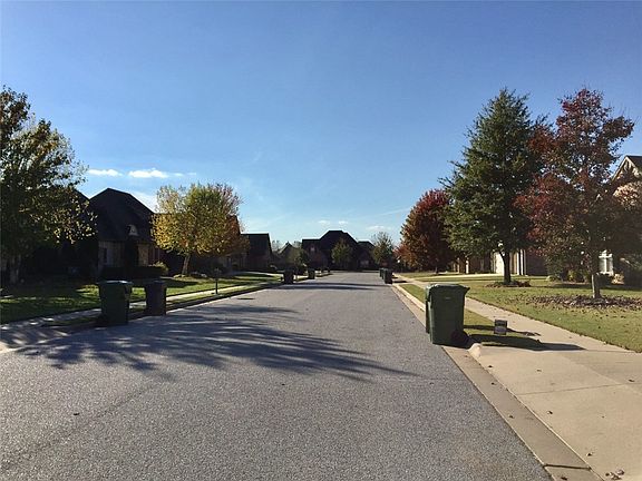 4th image of 4304 W Warbal Trl