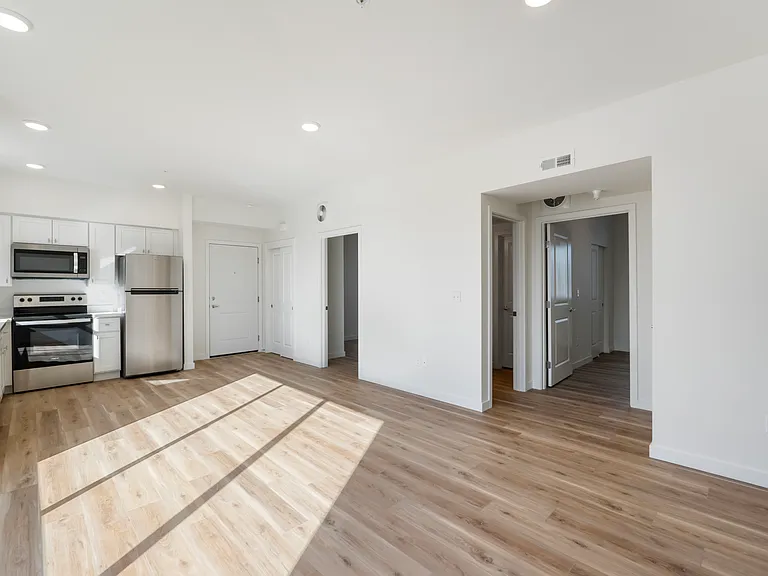 Bell Pointe Terrace Apartments — Photo 23