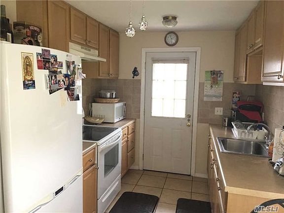 2nd image of 9 Franklin St
