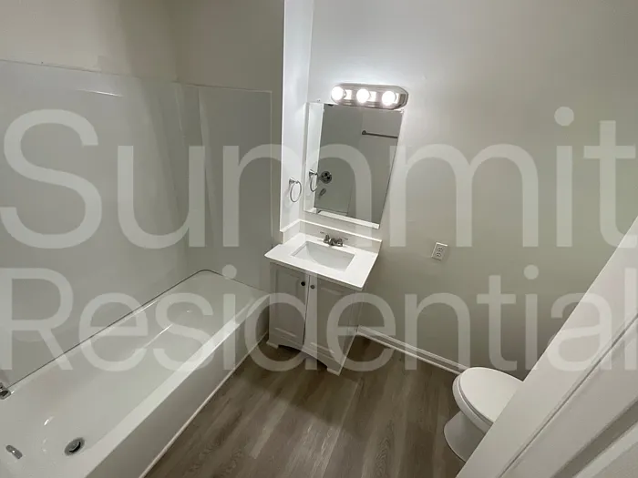 2431 Saint Paul Ave NW — Photo 7