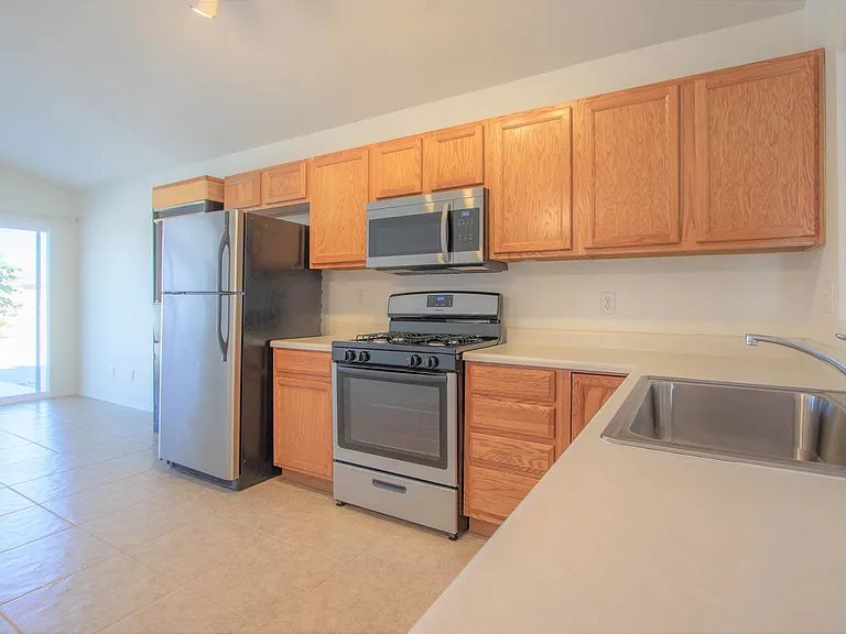 3747 Shadow Tree St — Photo 7